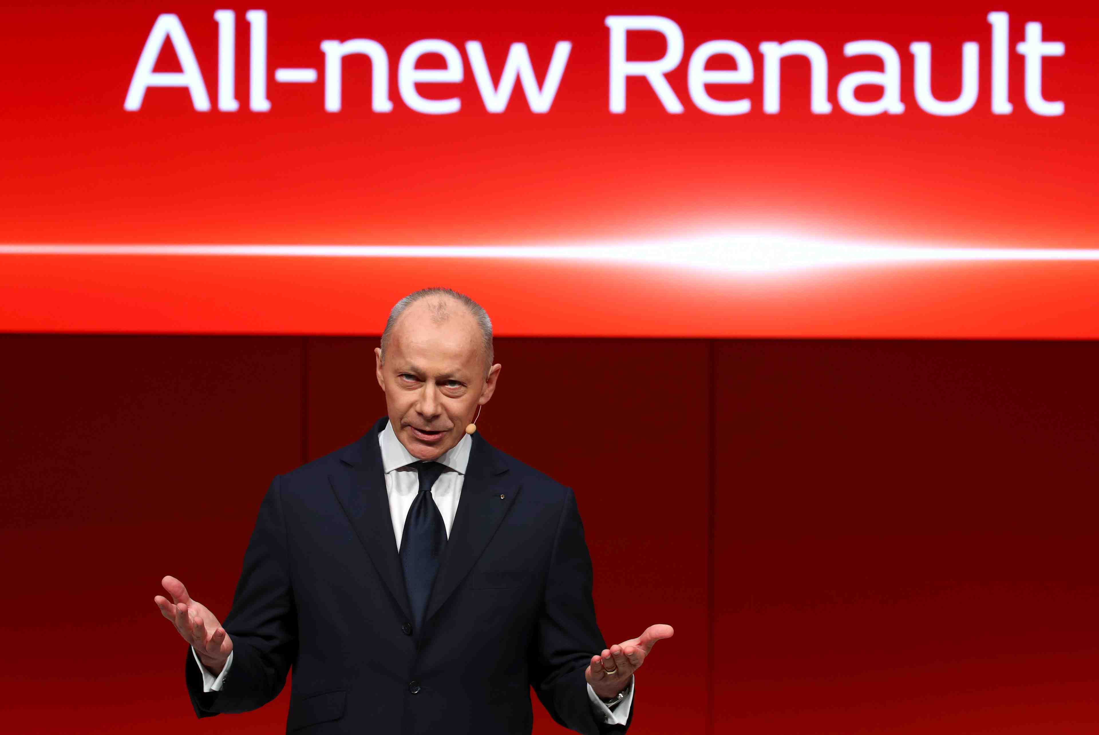 Renault: senard va proposer de remplacer bollore