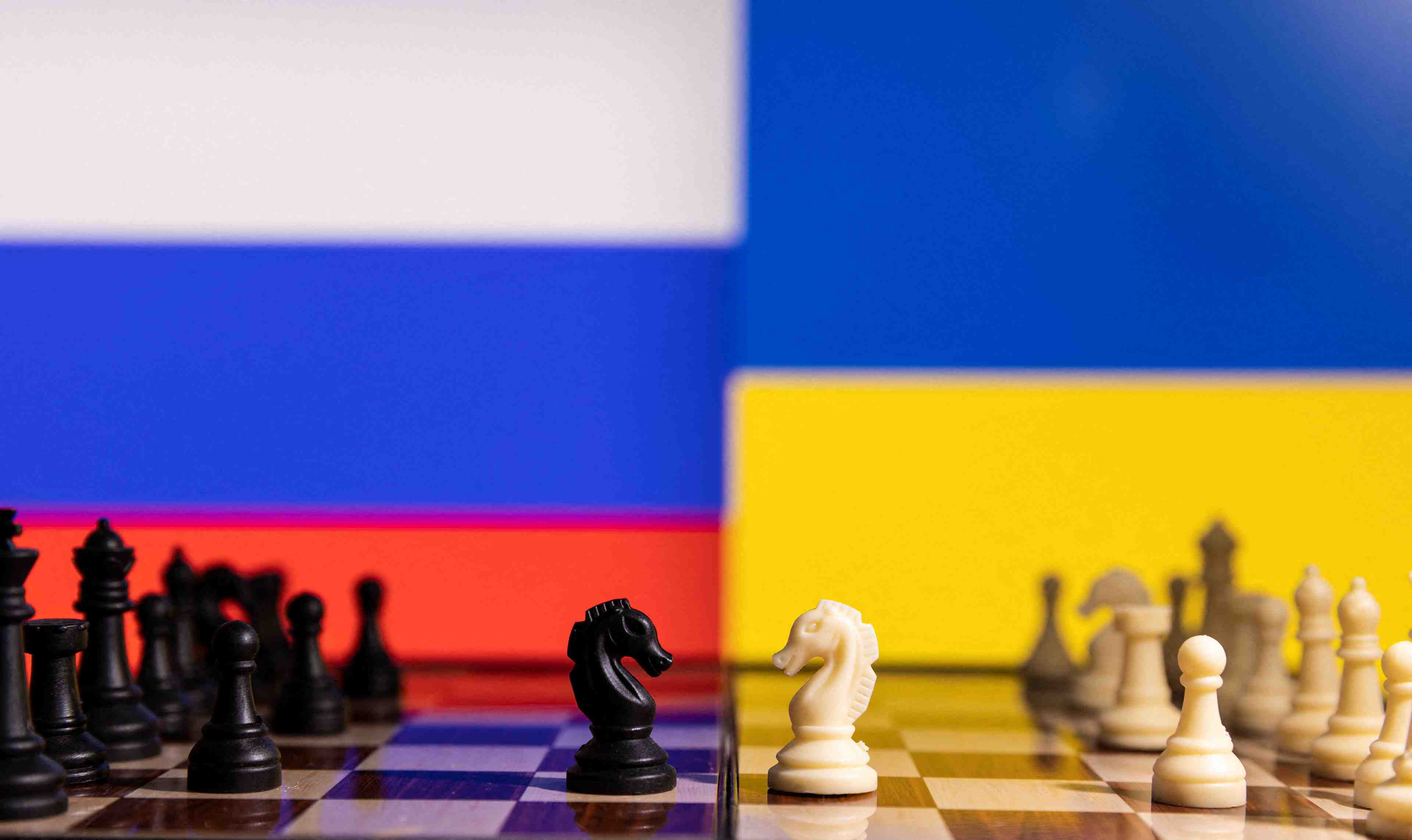 Ukraine: reunion en "format normandie" a paris au son des tambours de guerre