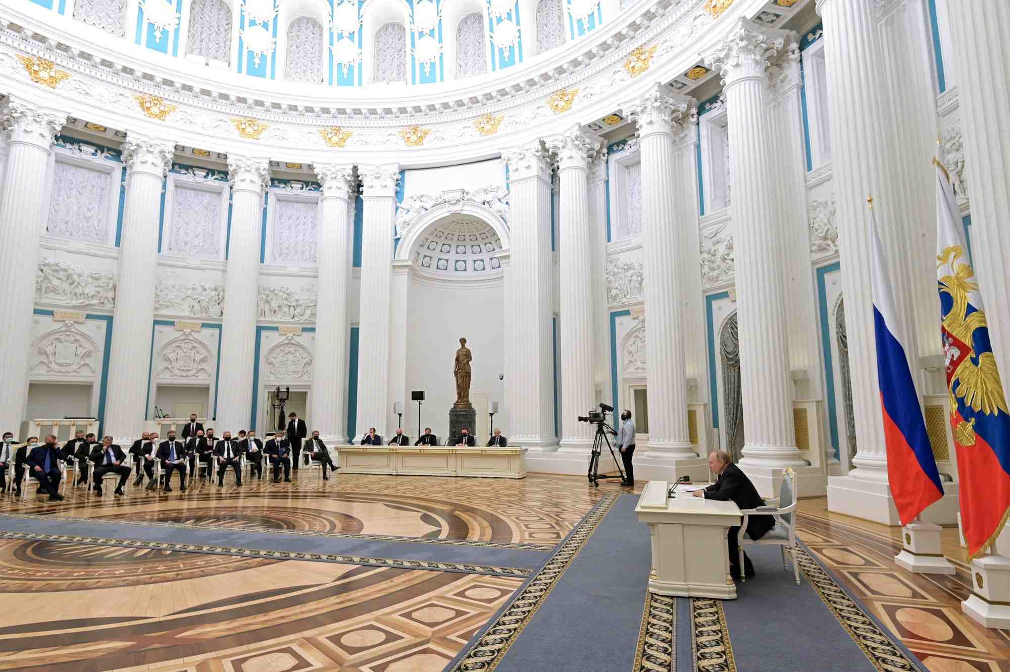 La russie prete a envoyer une delegation a minsk pour discuter avec l'ukraine