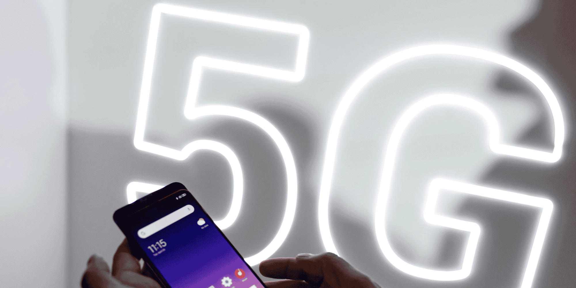 L'Arcep n'a pas suivi les appels de certains opérateurs, SFR et Bouygues Telecom, qui souhaitaient repousser l'organisation de ces enchères fin 2020, voire début 2021.