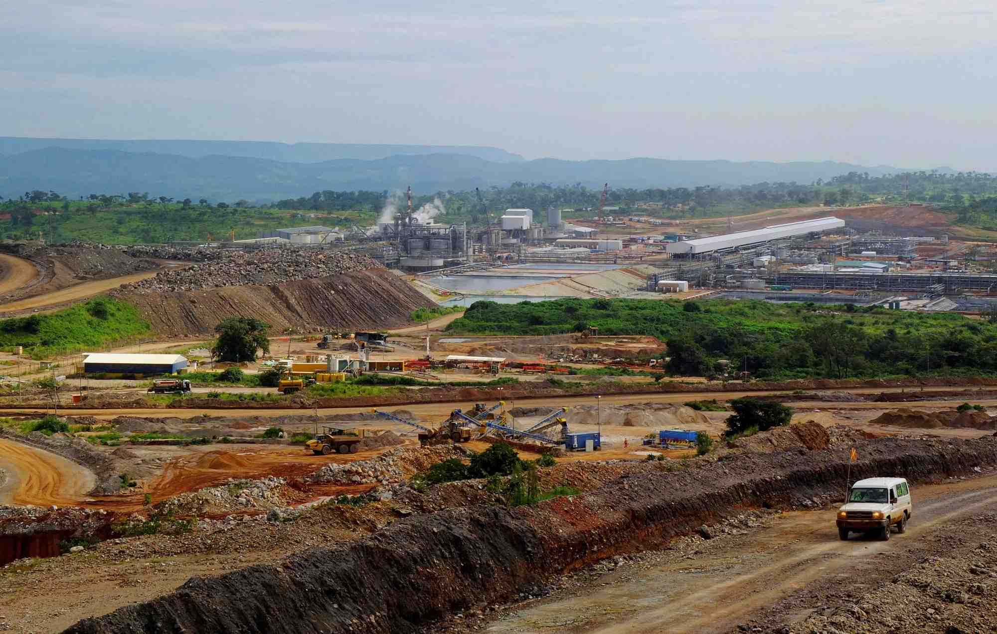 Confronté à la chute des prix du cobalt, le pays a récemment suspendu pour quatre mois toute exportation de ce minerai stratégique dont il est le premier producteur mondial.
