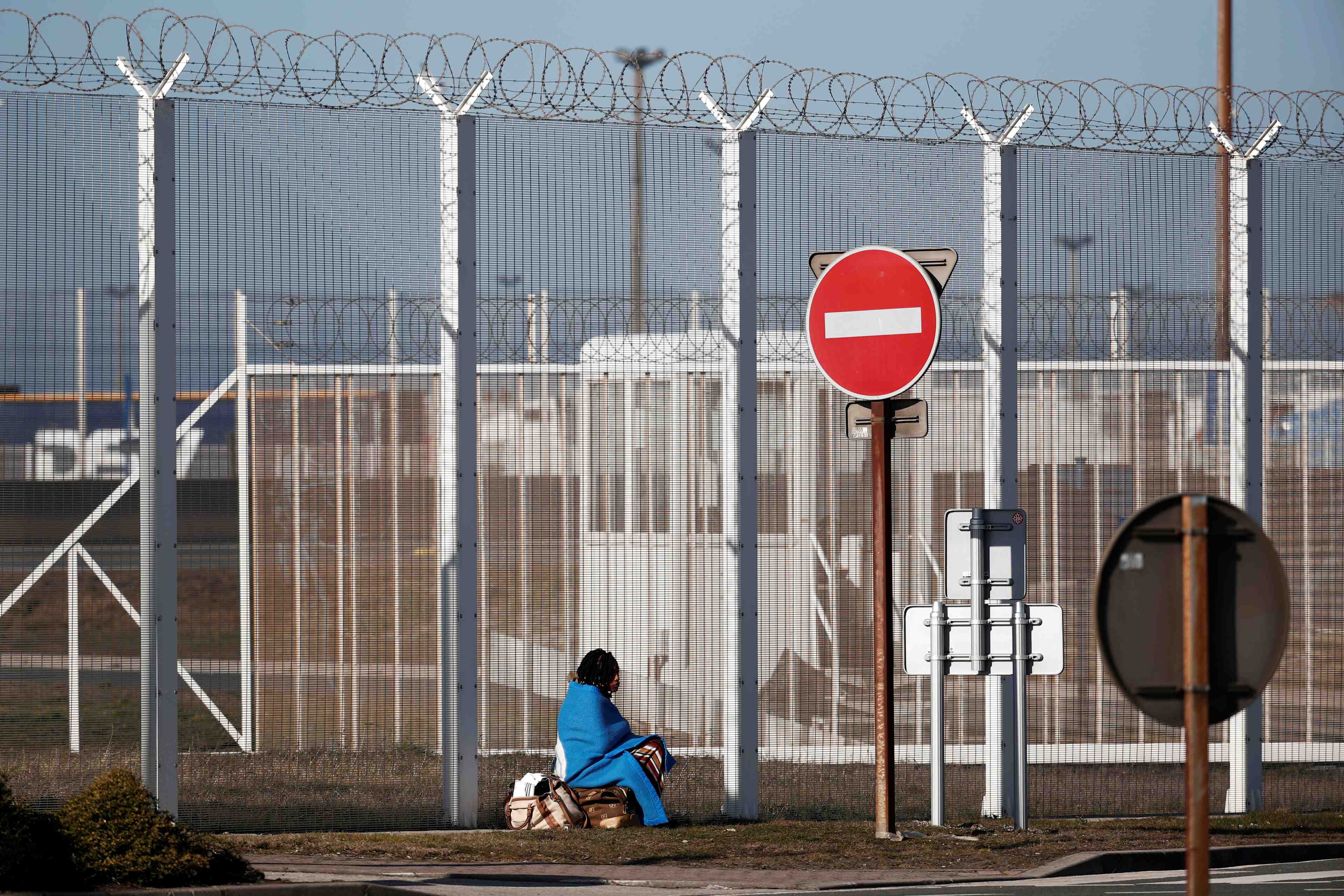 Migrants: paris veut que londres finance les controles dans la manche