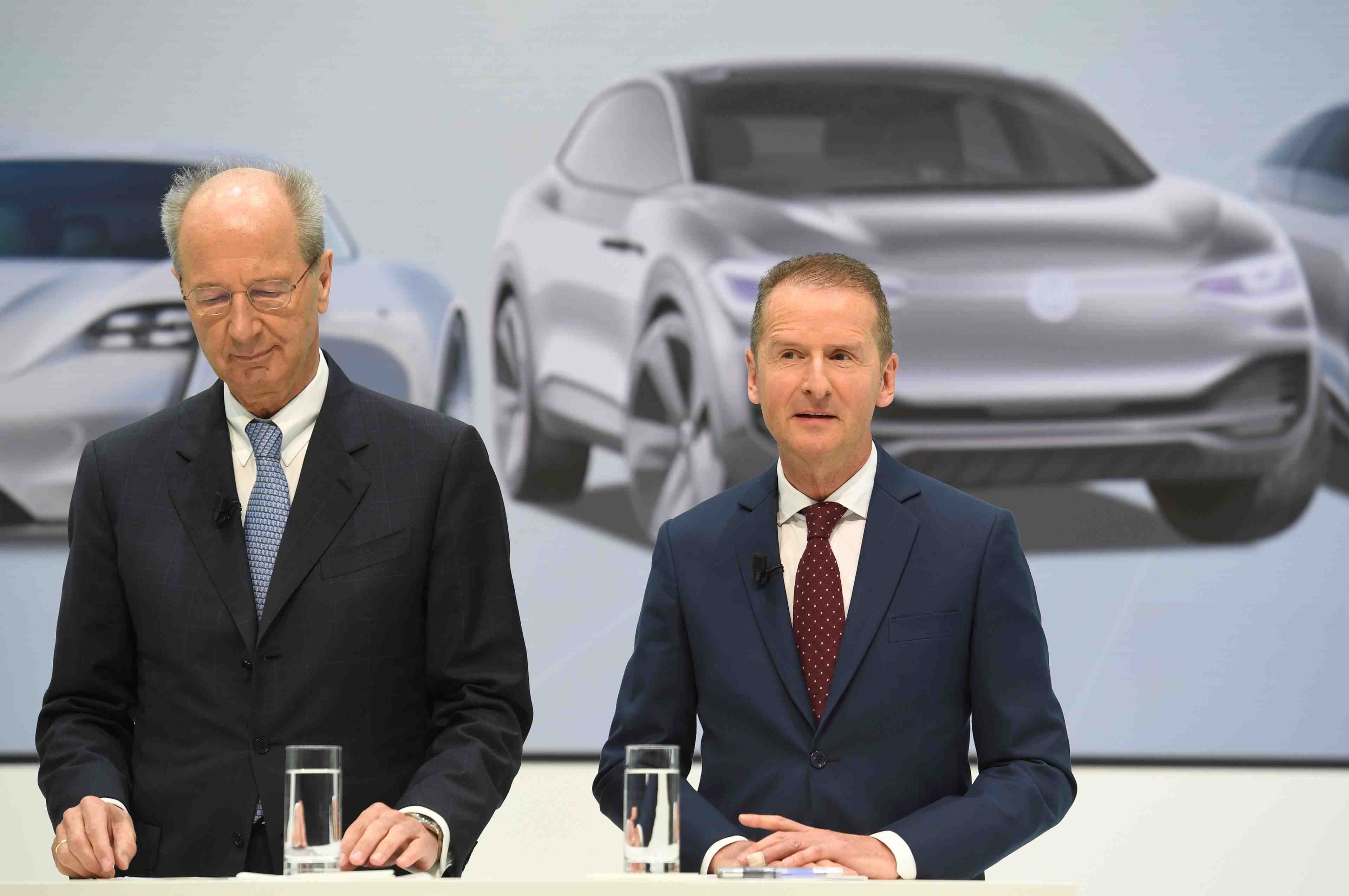 Diesel: les deux patrons de volkswagen mis en examen