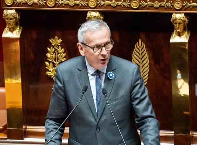 Jean René Cazeneuve