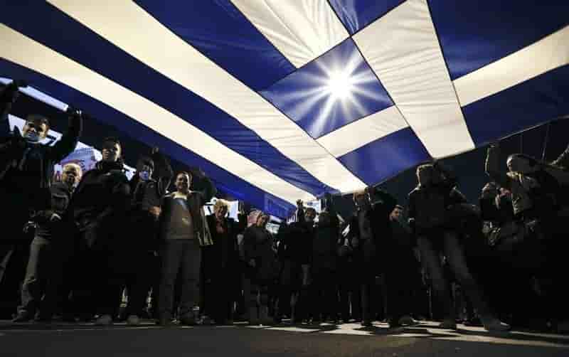 Des responsables europeens ont evoque l'eventualite d'un defaut de la grece