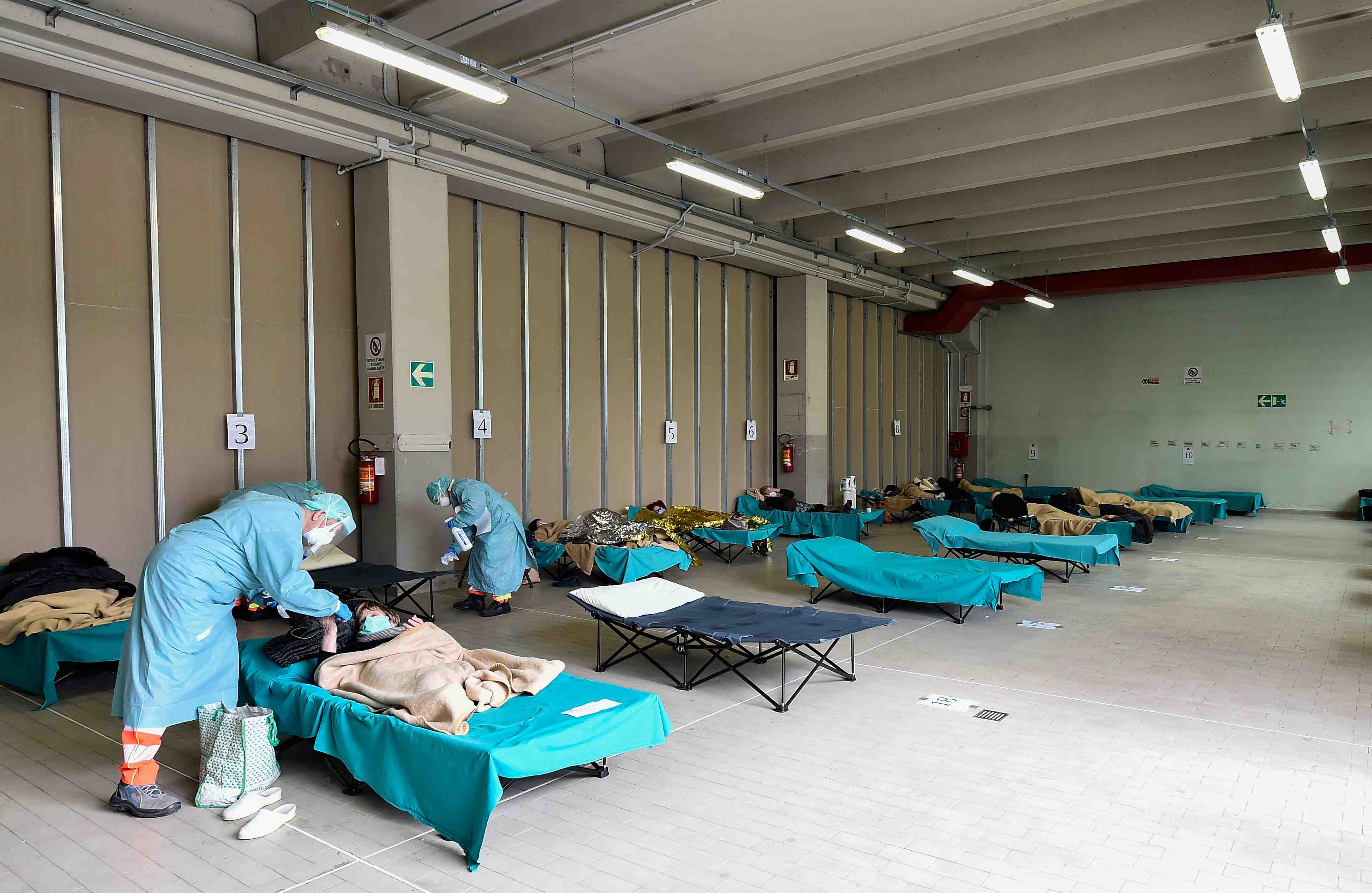 1.809 deces comptabilises en italie, un record