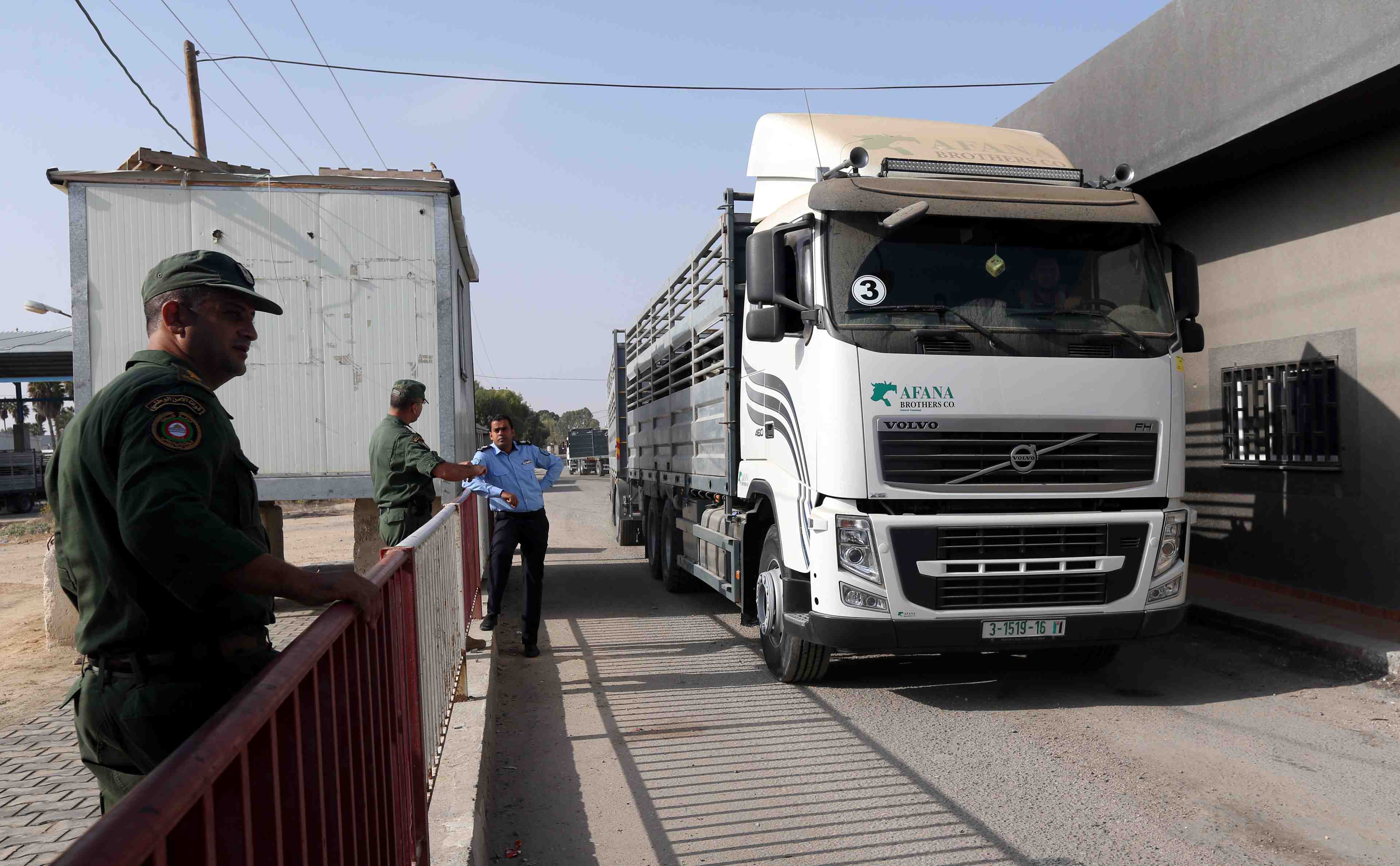 L'autorite palestinienne se retire du poste-frontiere de rafah