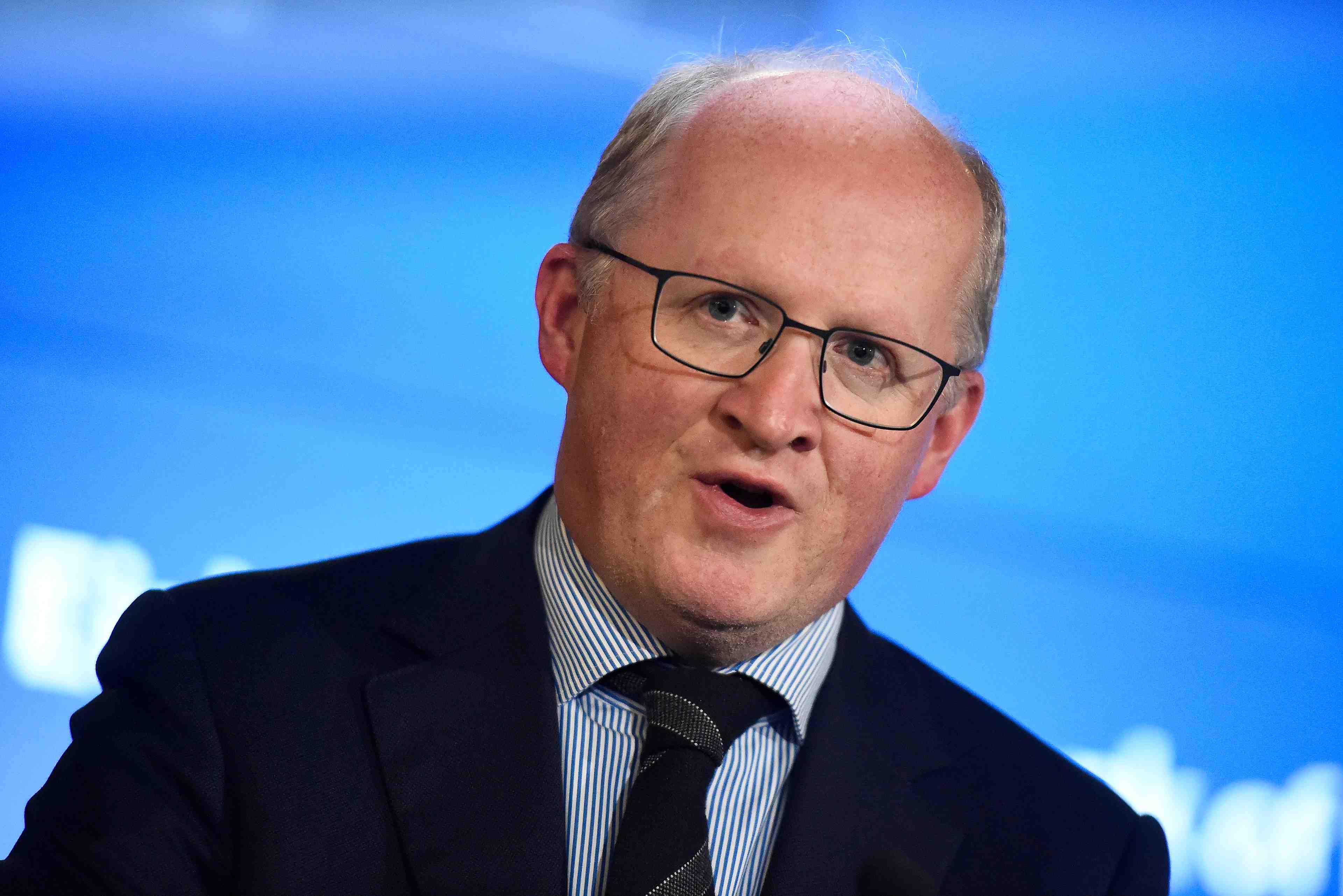 Bce: l'irlandais lane seul en lice pour succeder a praet