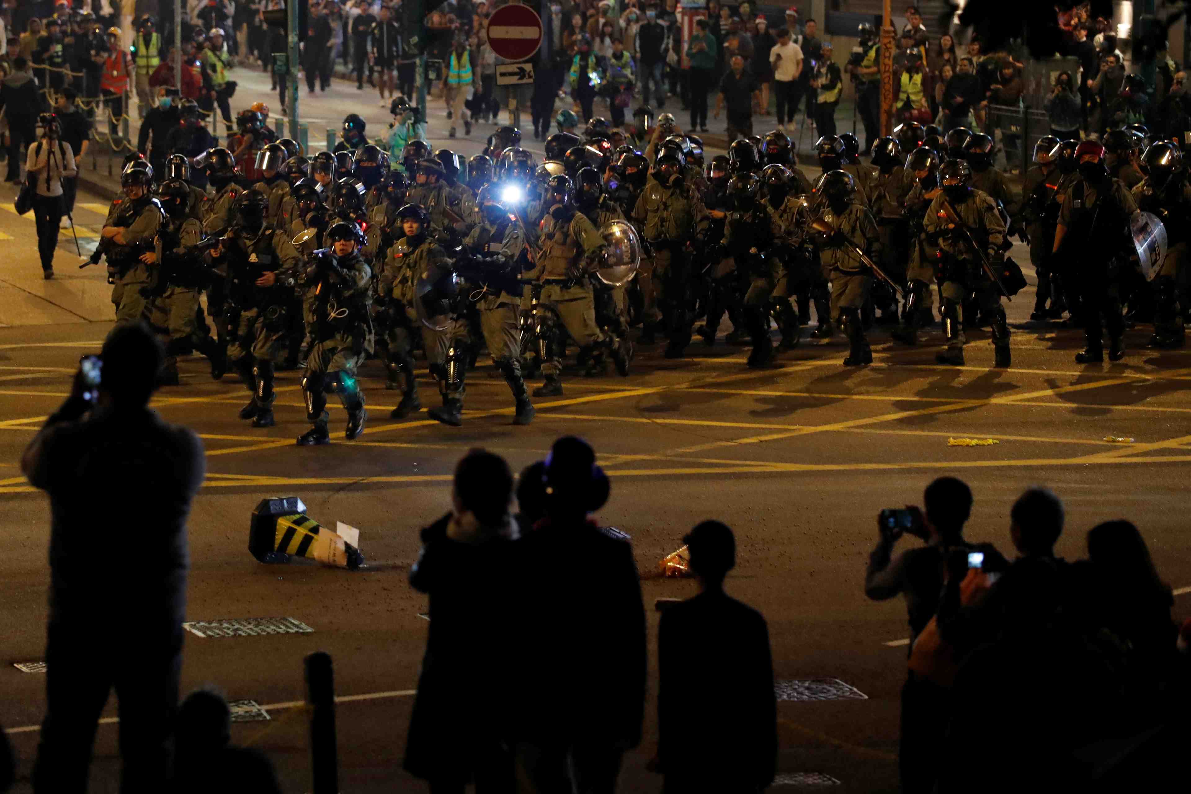 Hong kong: pas de treve de noel pour les contestataires