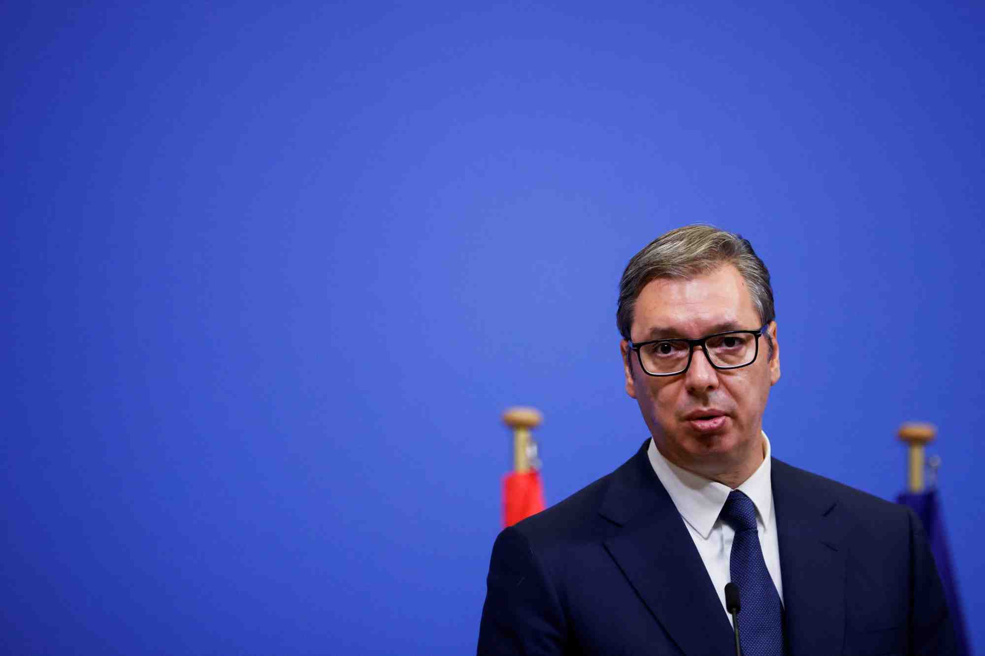 Le président nationaliste serbe Aleksandar Vucic, dont le parti a été déclaré vainqueur des législatives du 17 décembre, a affirmé que deux policiers avaient été « grièvement blessés » pendant la manifestation.