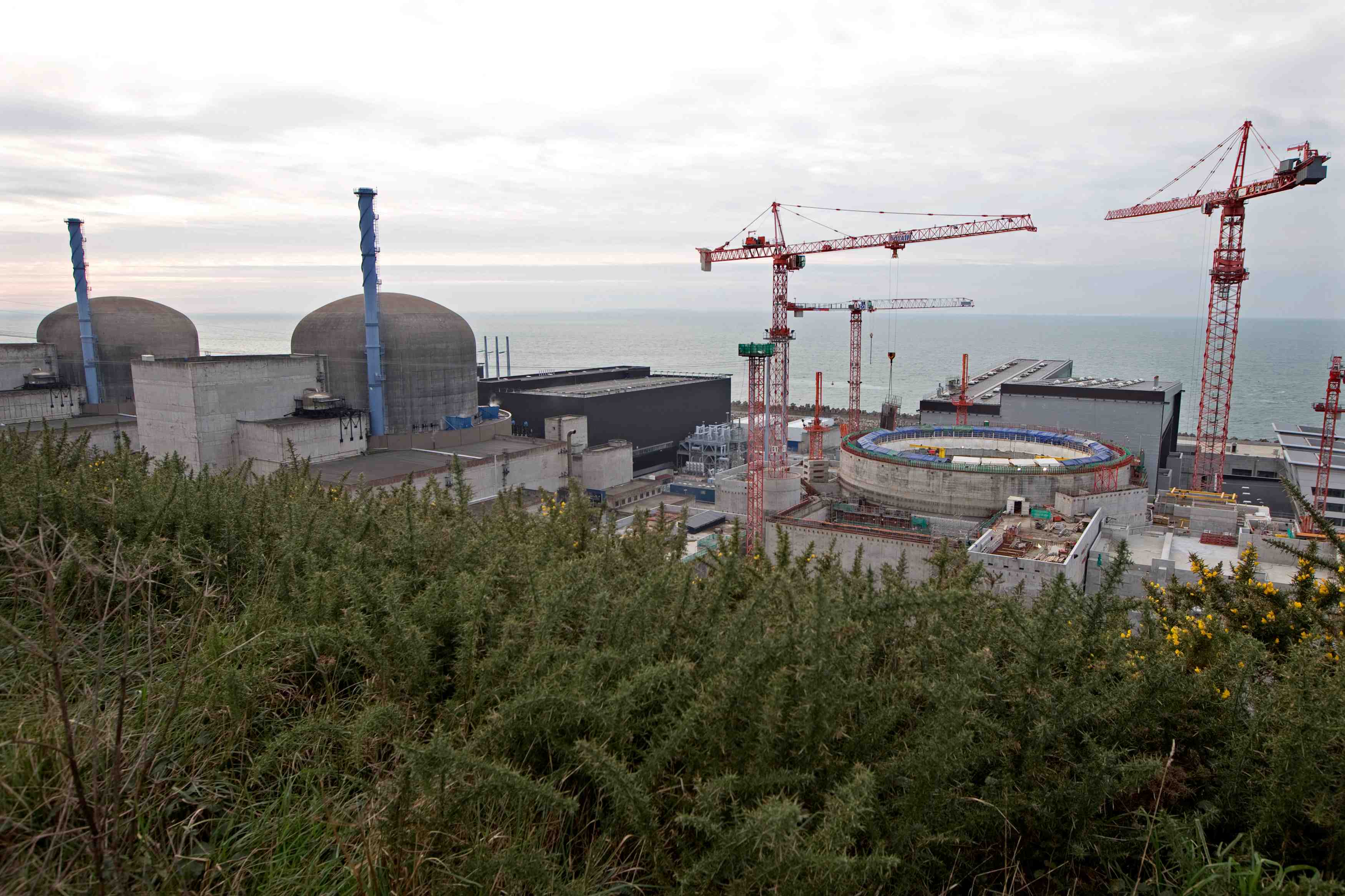 Nucleaire: l'asn pointe le risque d'un nouveau retard de l'epr