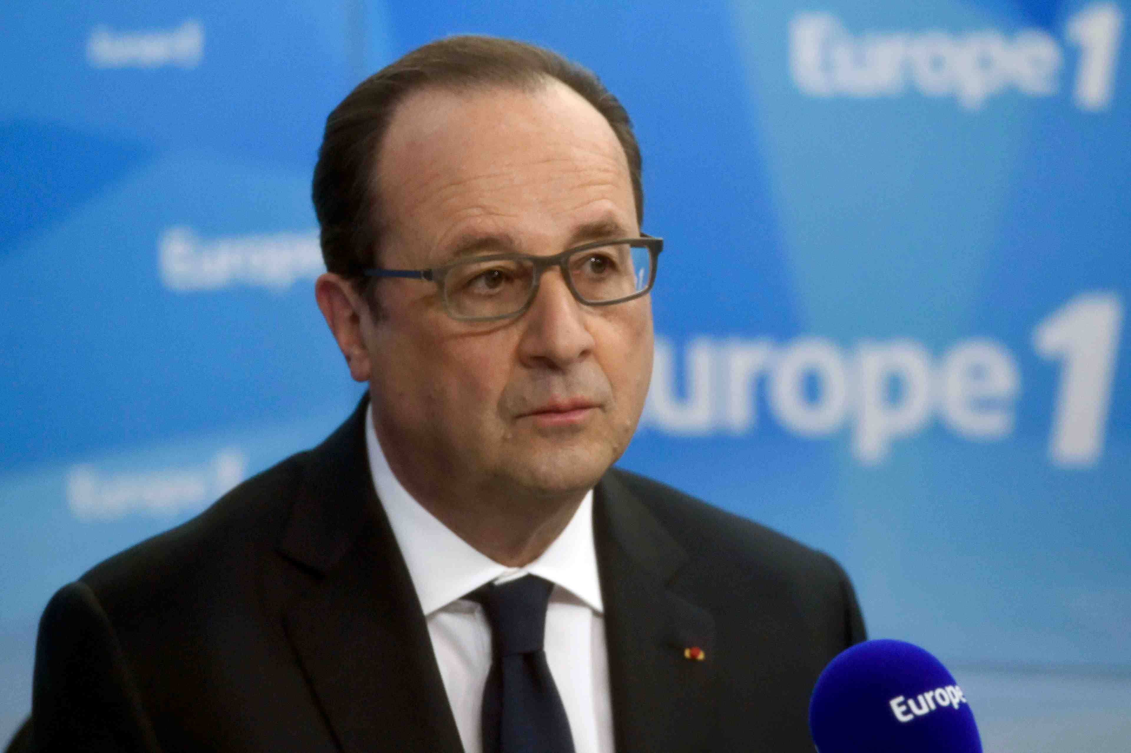 Hollande juge qu'il n'y a pas d'alternative a gauche a sa ligne