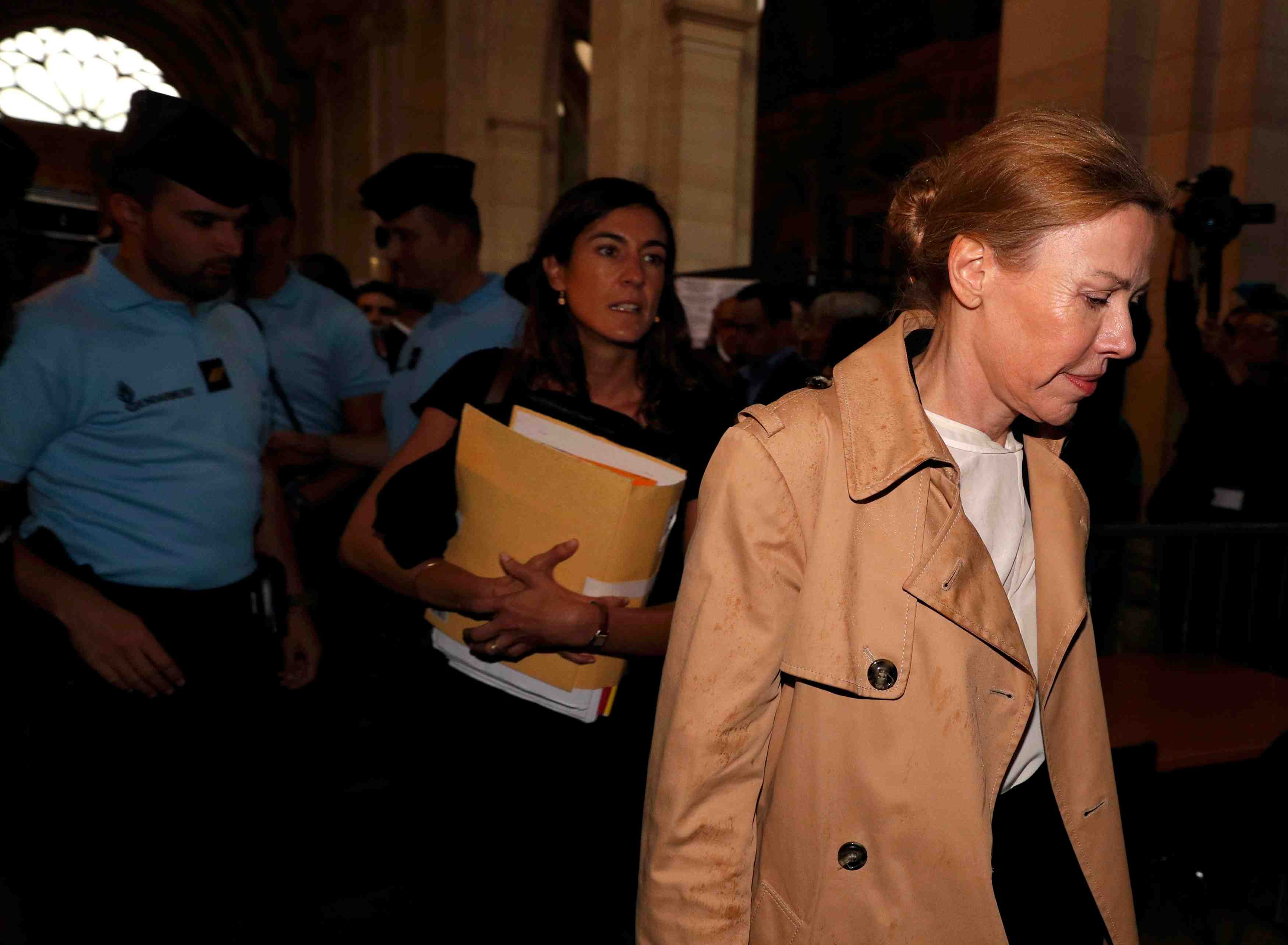 Les epoux cahuzac nient l’organisation d’un systeme de fraude