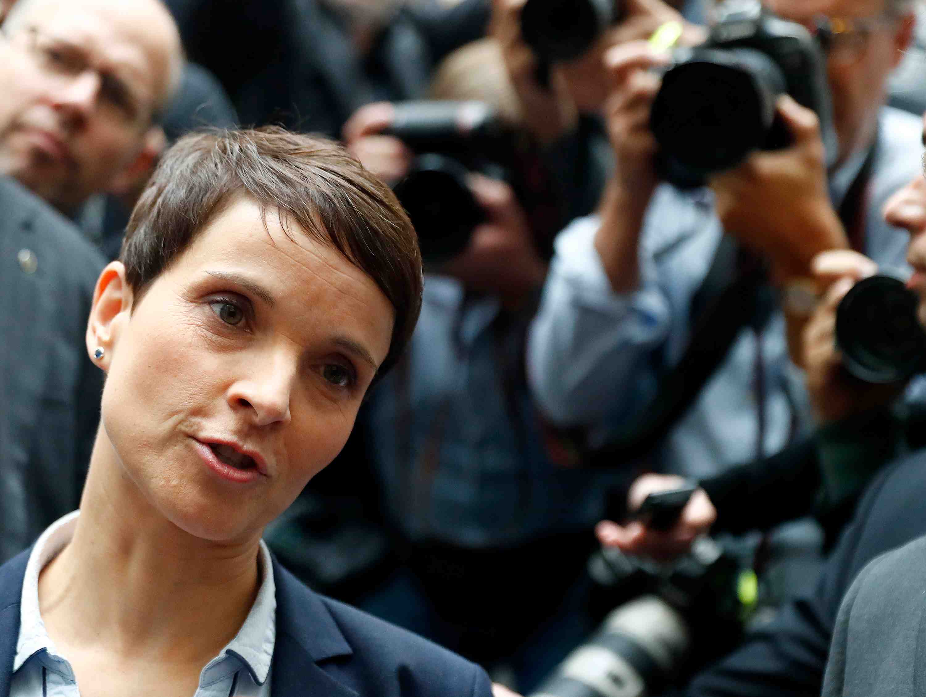 Allemagne: frauke petry juge son depart d'afd ineluctable