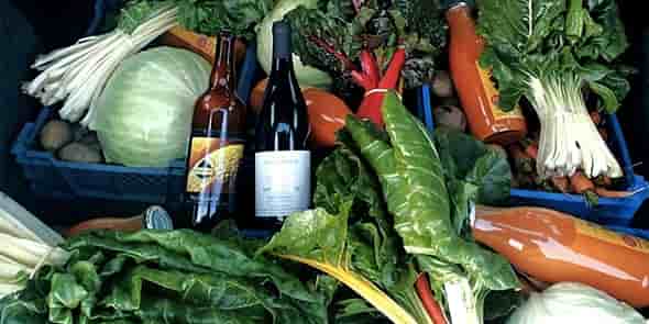 Dans les Pyrénées-Orientales, la plate-forme Kuupanda propose un outil simple de gestion des commandes pour les producteurs, et une place de marché regroupant différents produits alimentaires pour les consommateurs.