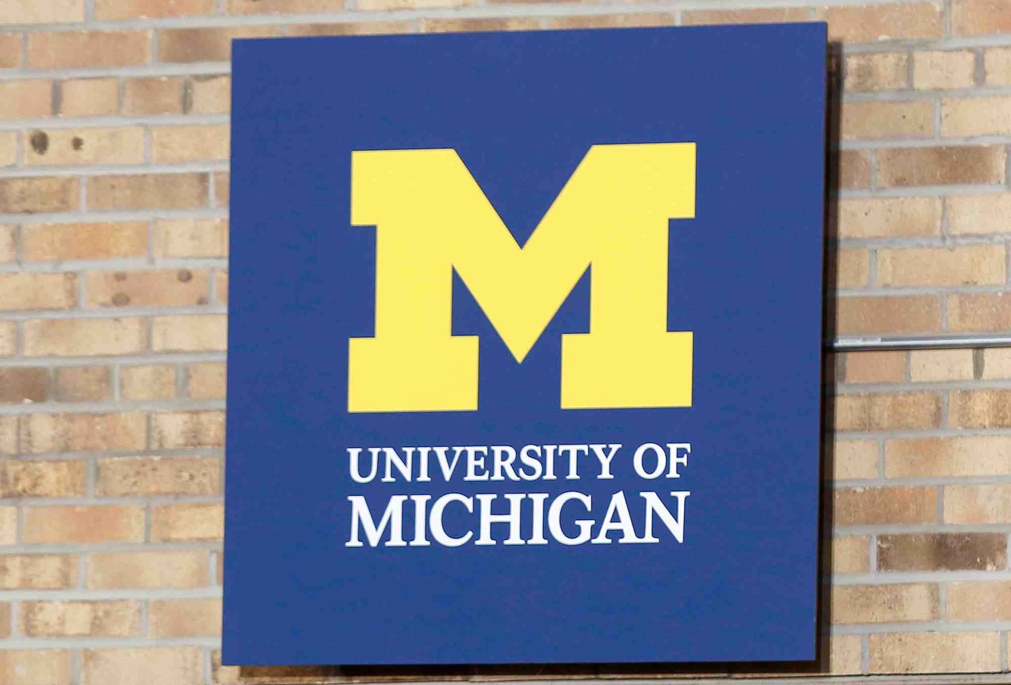 Photo d'archives : le logo de l'universite du michigan a ann arbor, michigan