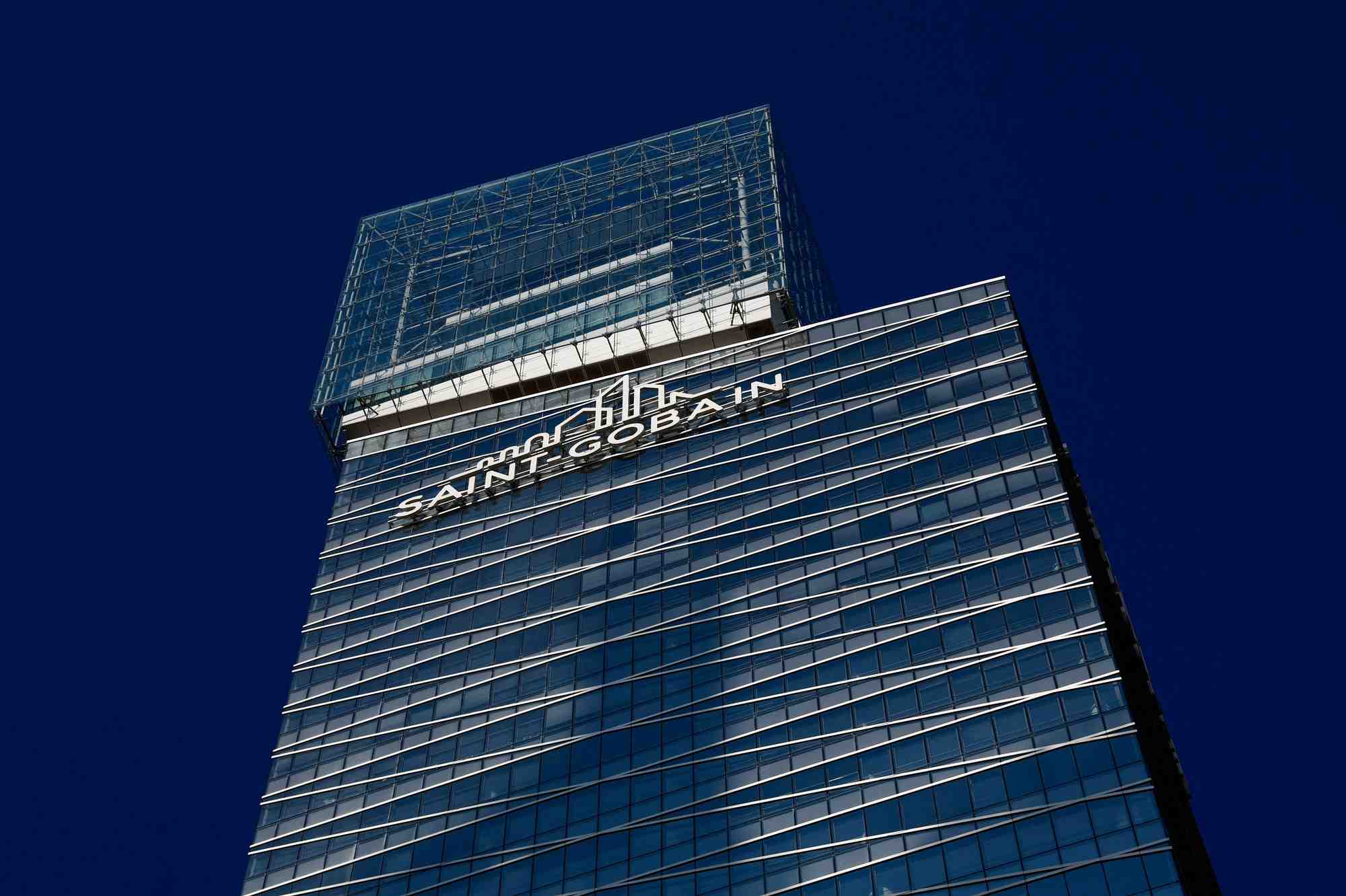 Le siege de saint-gobain a la defense