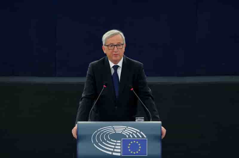 Juncker demande aux vingt-huit de se repartir 160.000 refugies