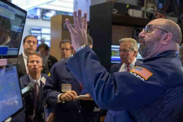 Les valeurs aux dividendes genereux aidees par la fed