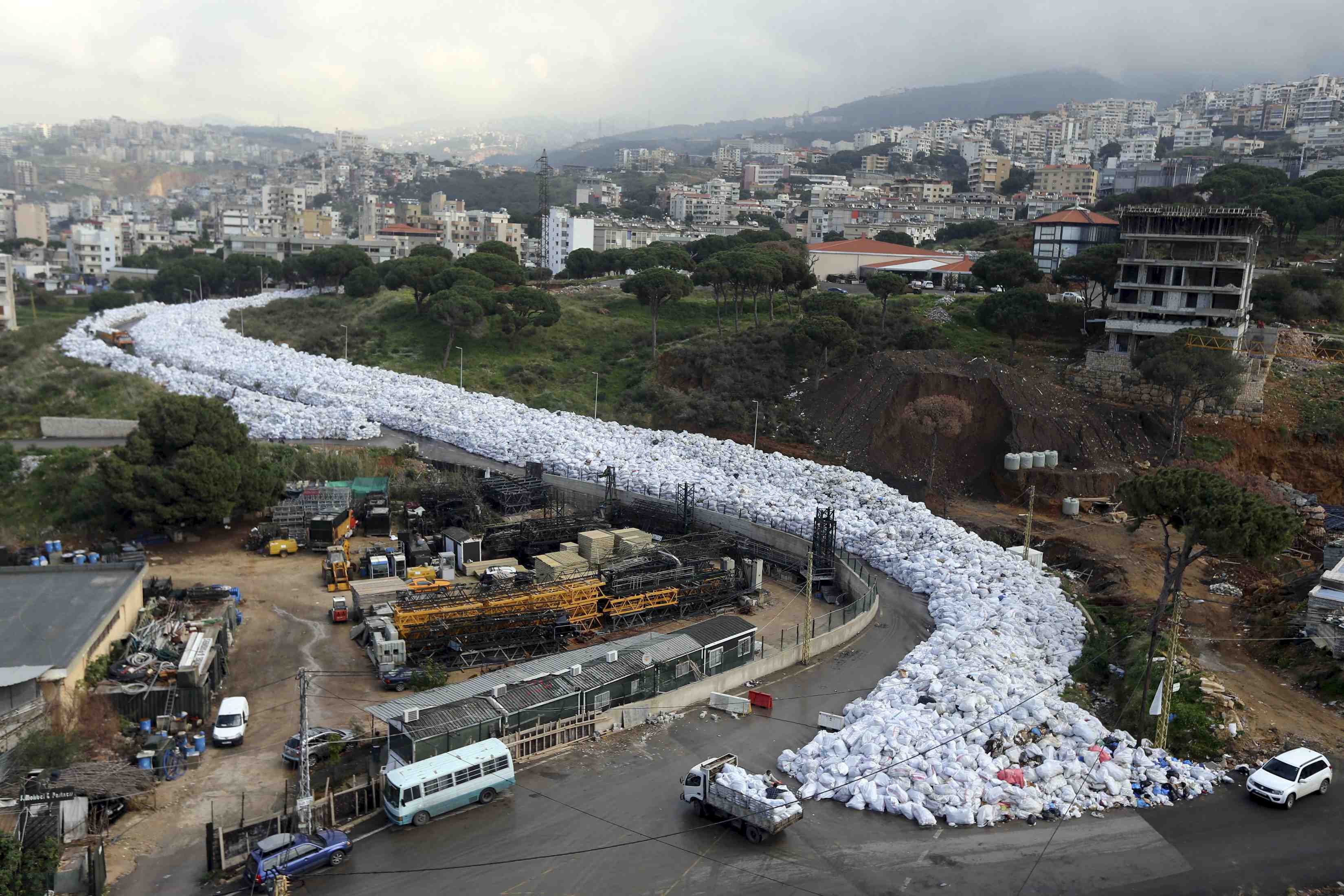 Rivière de déchets, Liban, Beyrouth, recyclage, déchetterie, poubelle, ordures,