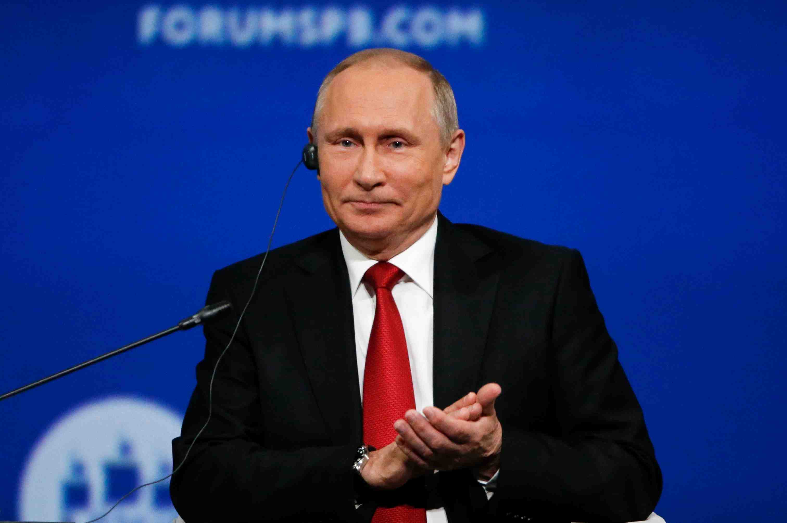 Le piratage russe repose sur de faux documents americains, selon poutine