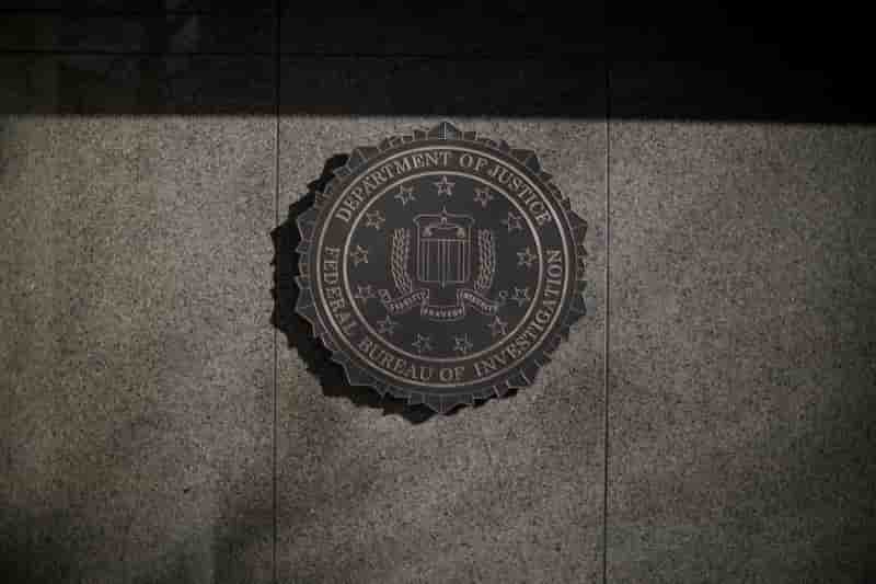 Le fbi informe des elus du congres de sa gestion de l'enquete russe