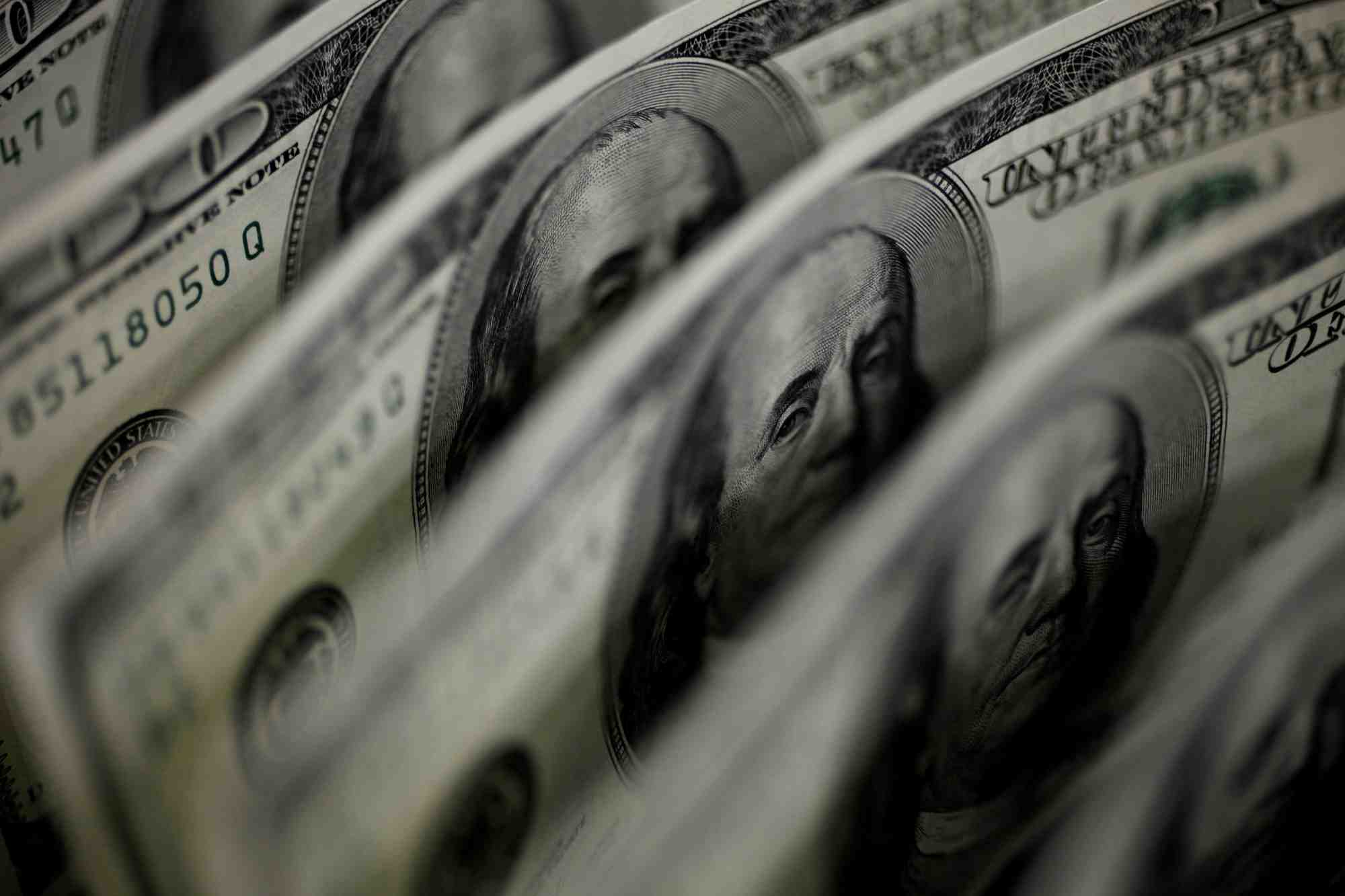 La part du dollar dans les reserves de change au plus bas depuis 1995, dit le fmi