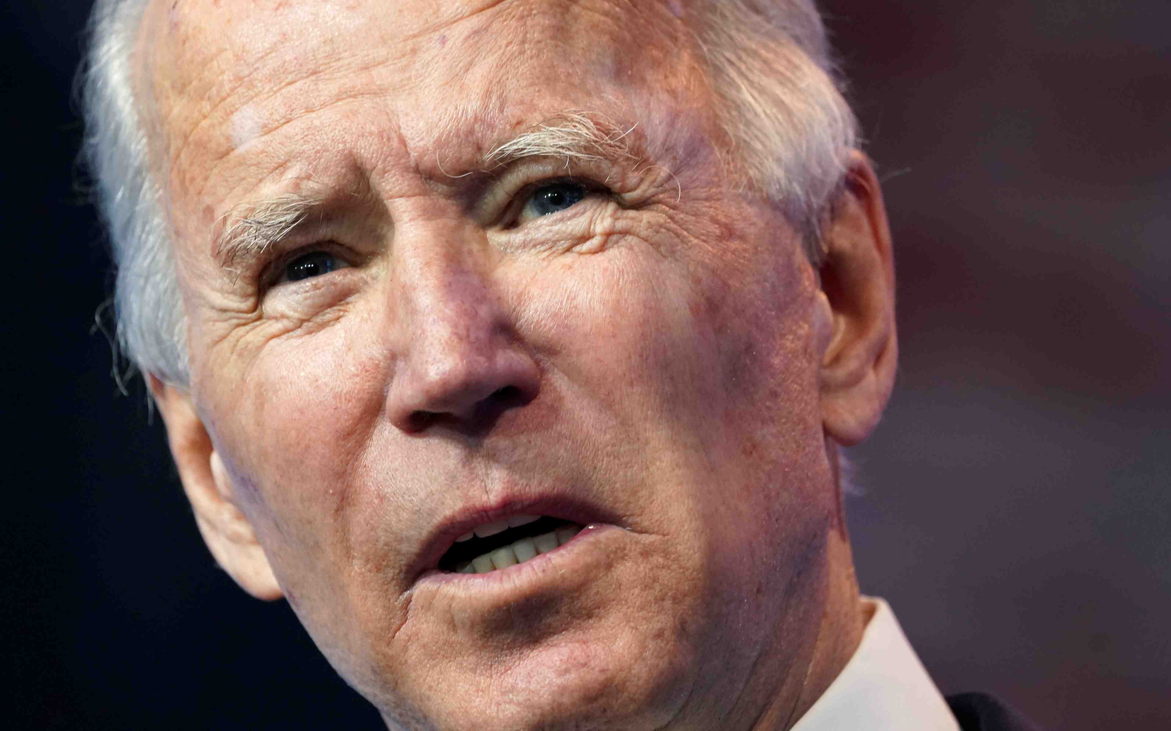 Biden appelle son ex-directrice de campagne et un elu de louisiane a la maison blanche