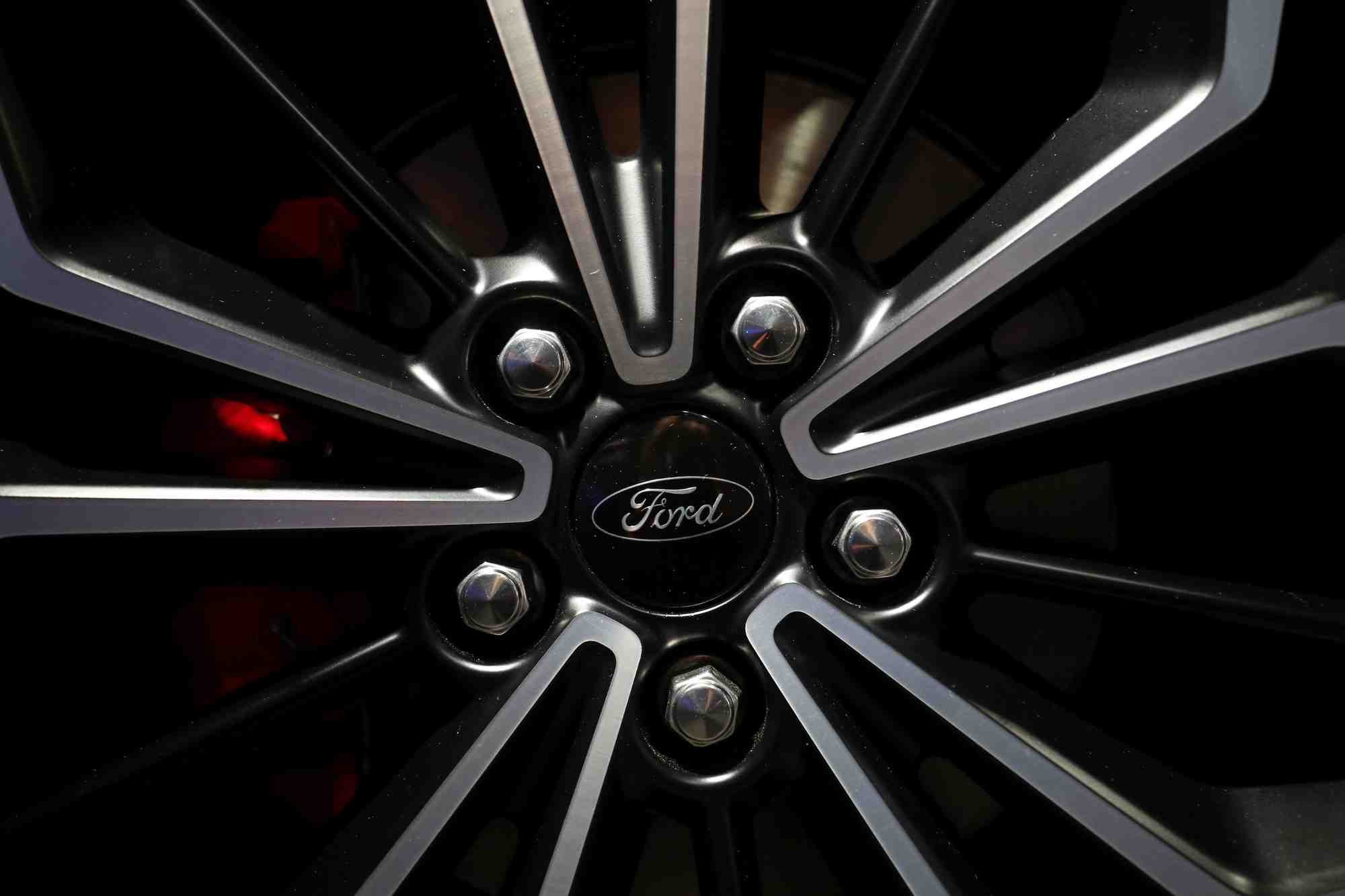 Ford supprime 3.000 postes