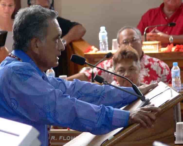 Gaston Flosse relaxé dans l'affaire de l'atoll de Anuanuaro