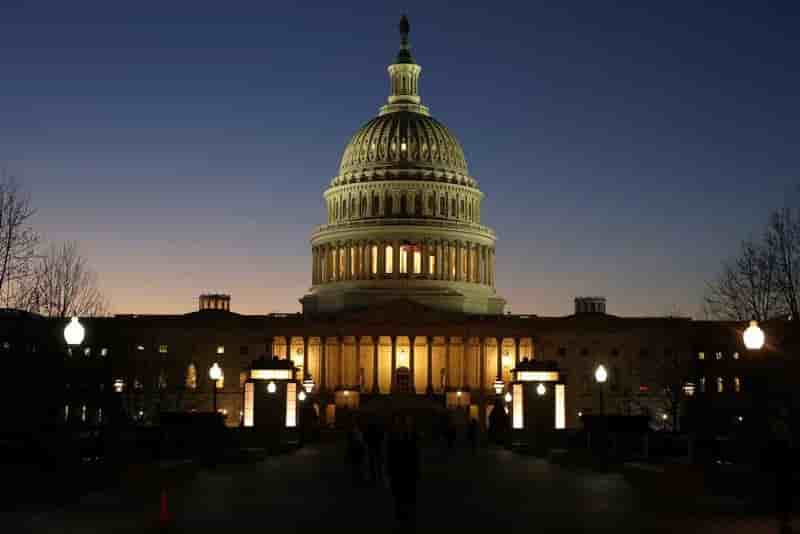 Accord sur le financement de l'etat au congres americain
