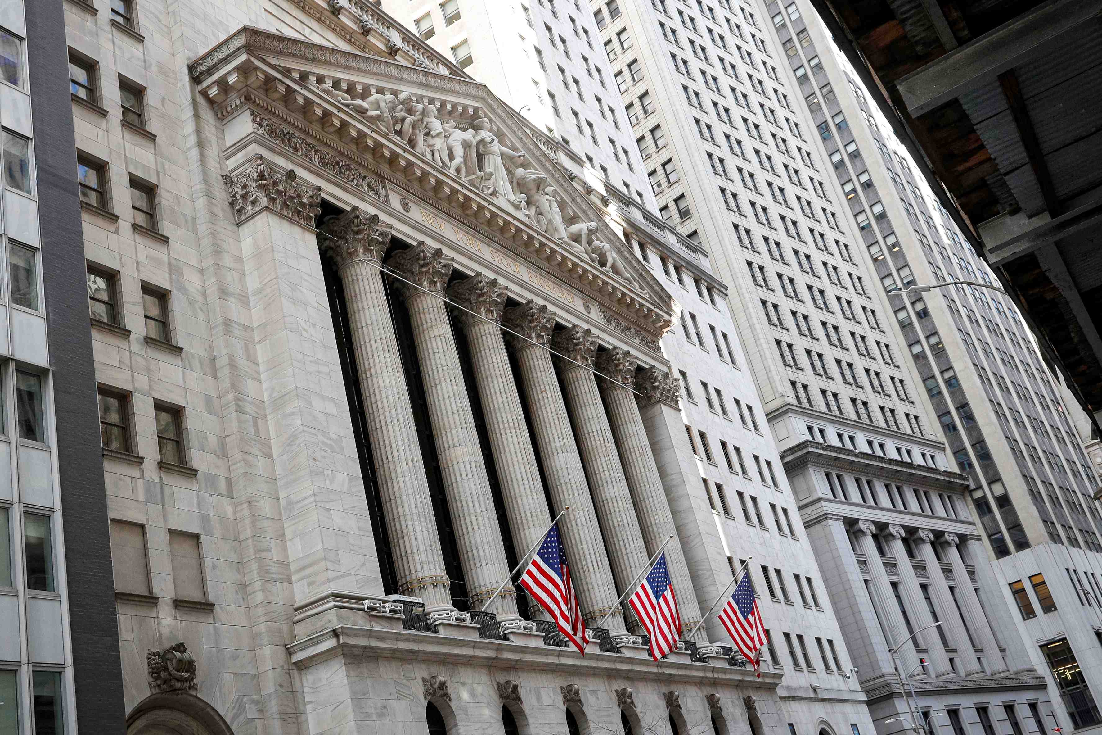 Wall street en legere baisse a l'ouverture
