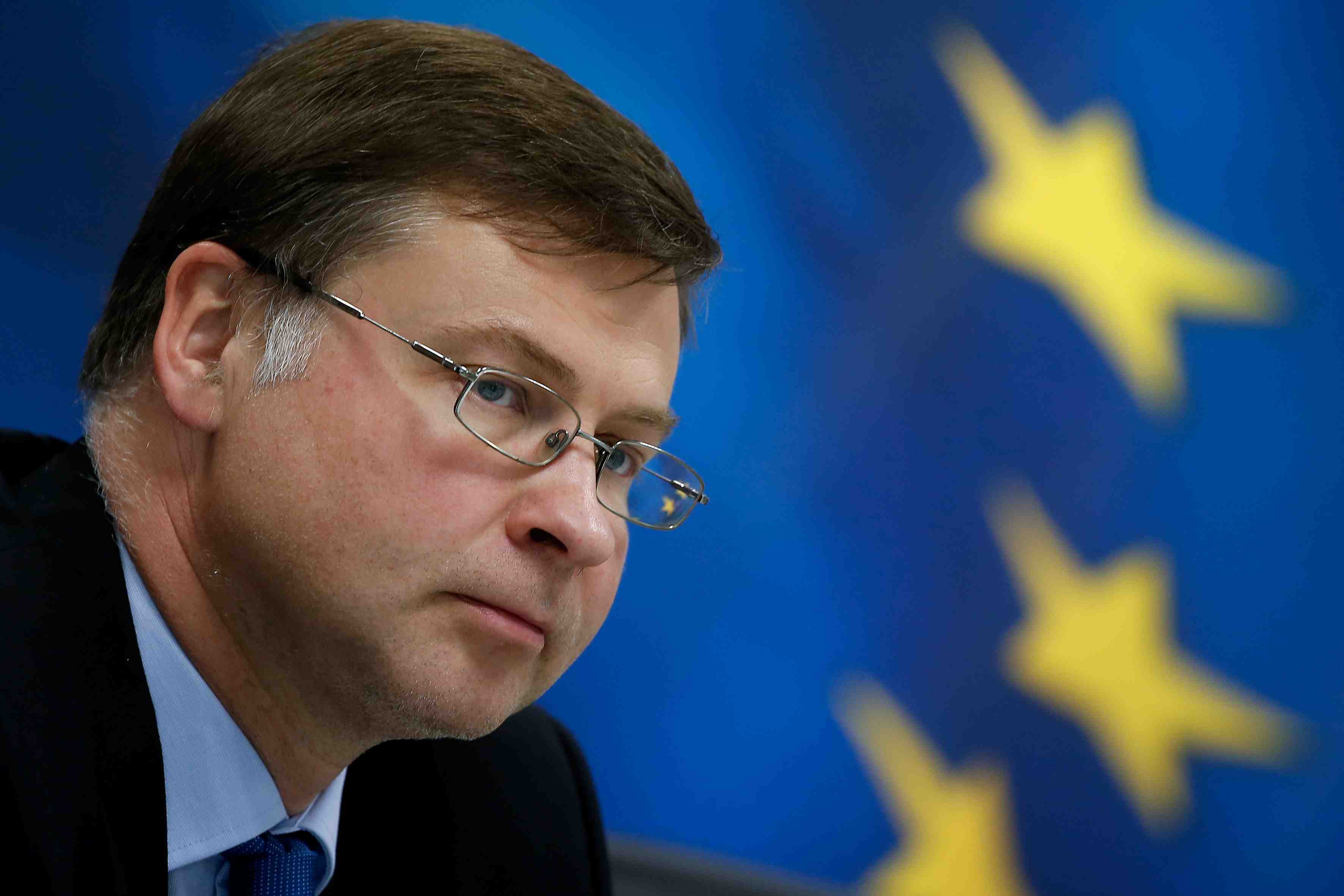 L'ue va presenter des mesures pour augmenter les stocks de gaz et se detourner de la russie