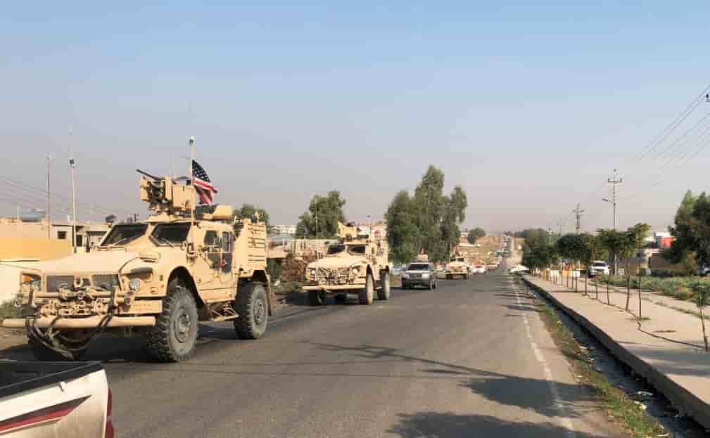 Un convoi de l'armee americaine quitte la syrie pour le kurdistan irakien
