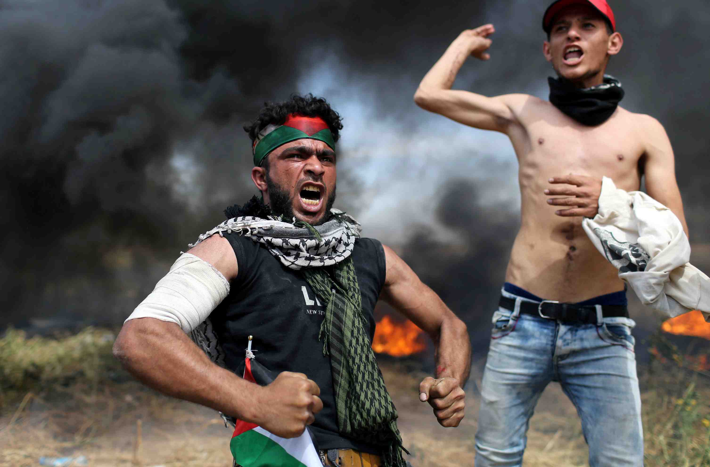 Toujours des milliers de manifestants a la limite gaza-israel