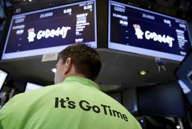 Godaddy en hausse de 34% pour ses debuts en bourse