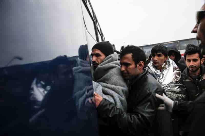 Le hcr denonce la creation de centres de detention en grece
