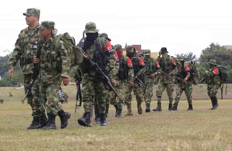 Negociations de paix entre bogota et l'armee de liberation nationale