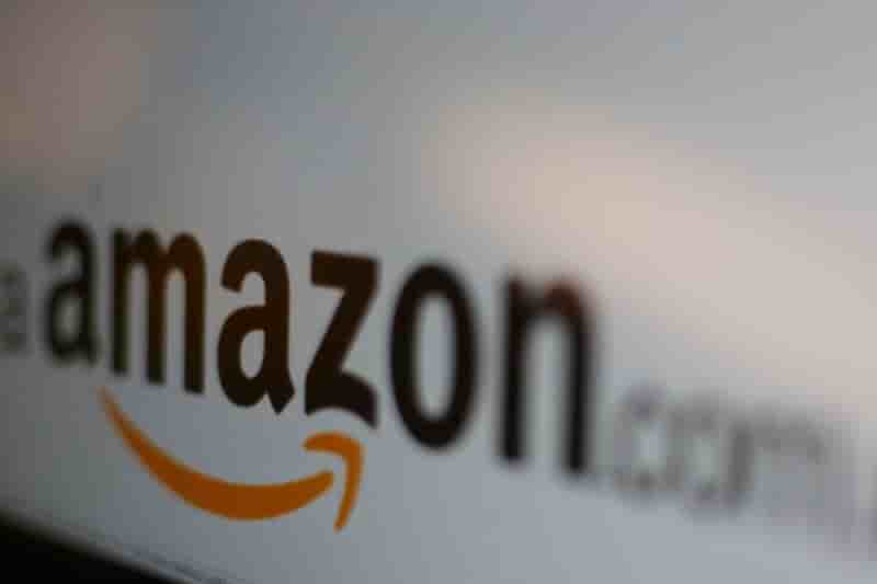 Un cadre dirigeant d'amazon mis a pied pour harcelement