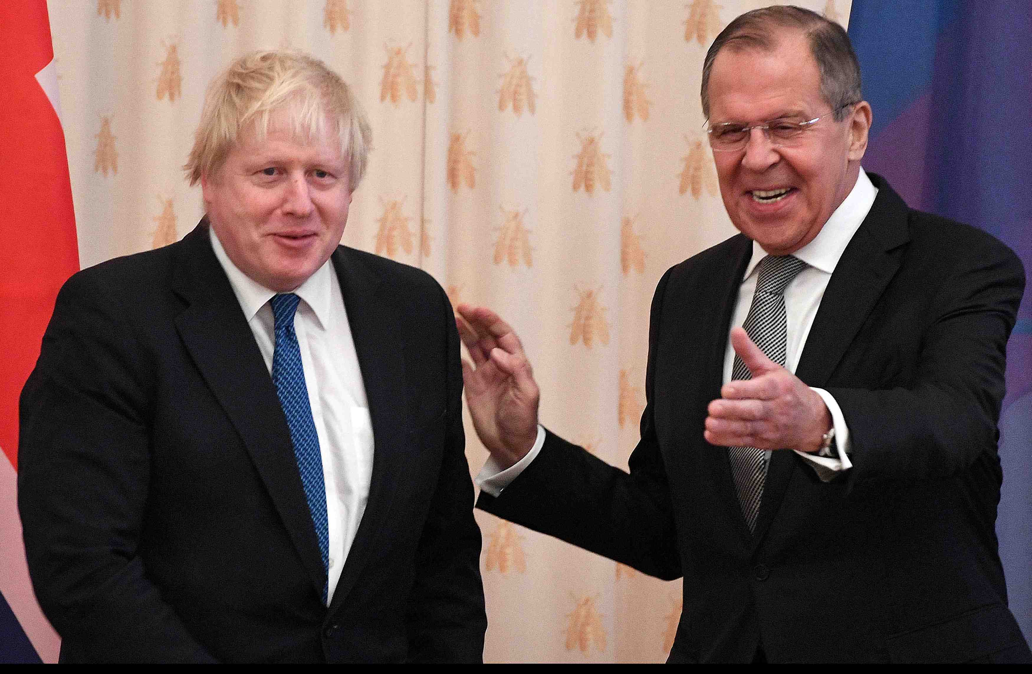 Boris johnson entend aborder a moscou les sujets qui fachent