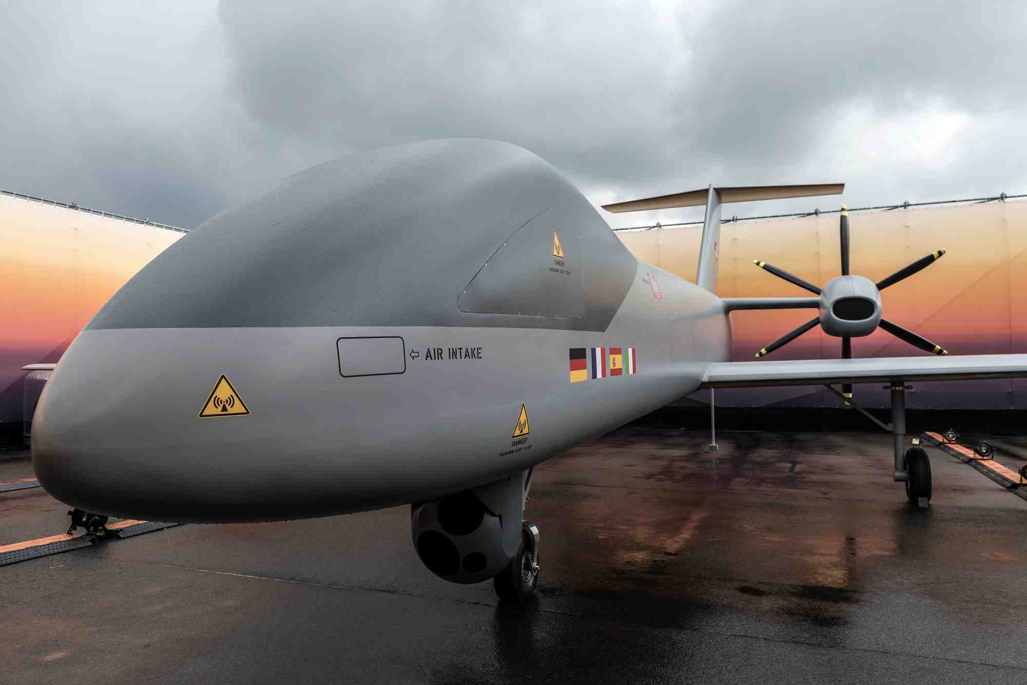 "Nous ne ferons pas le (drone) MALE (européen) à n'importe quel prix" (Délégué général pour l'armement, Joël Barre)
