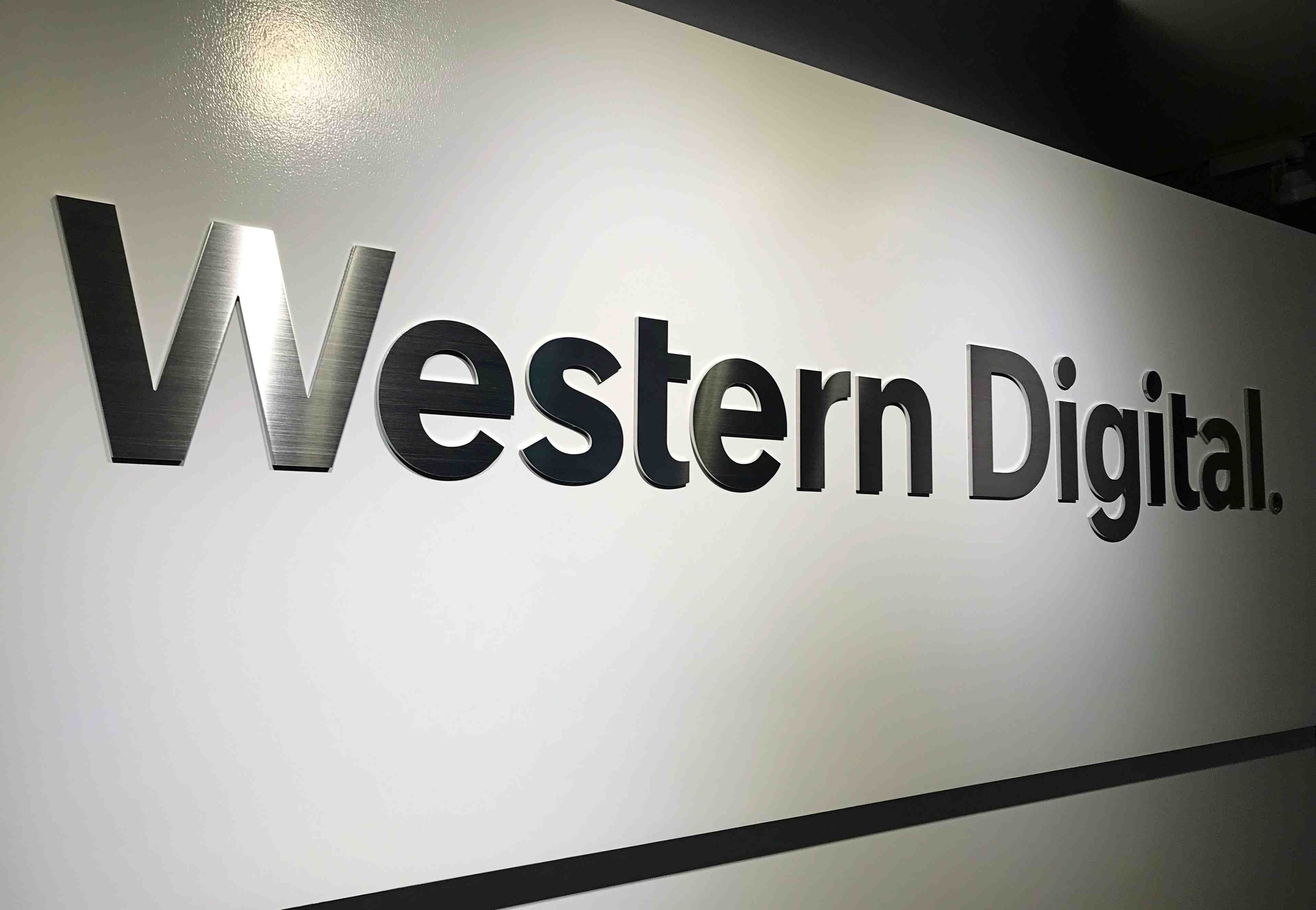 Western digital discute fusion avec le japonais kioxia, selon une source