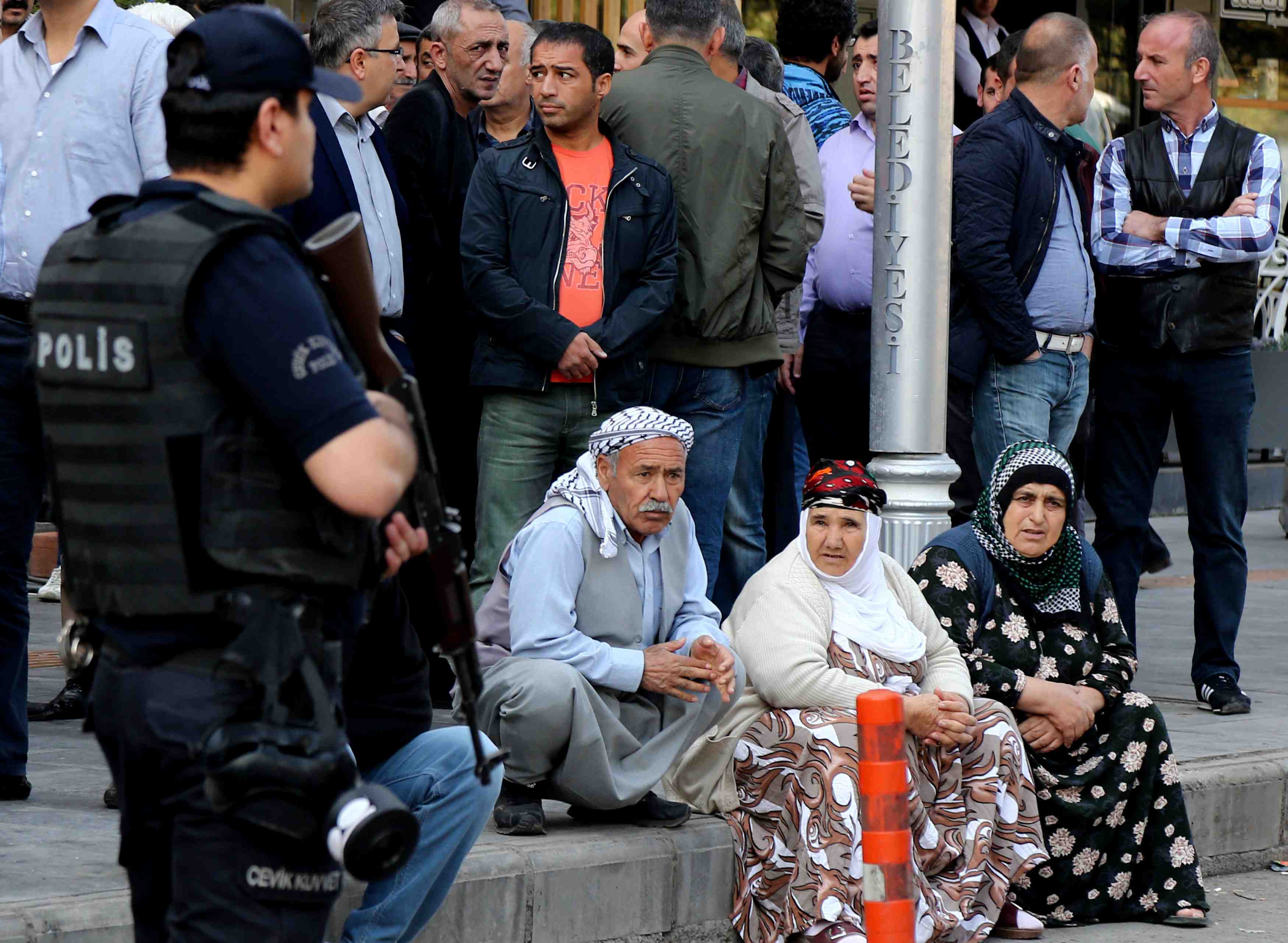 Le sud-est de la turquie sous tension apres des arrestations
