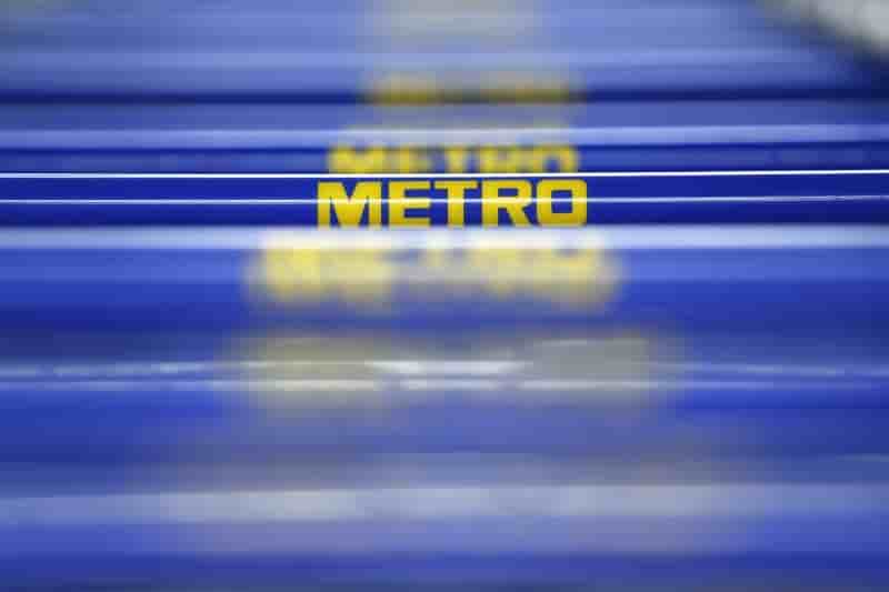 Metro abaisse ses previsions a cause de la russie, le titre chute