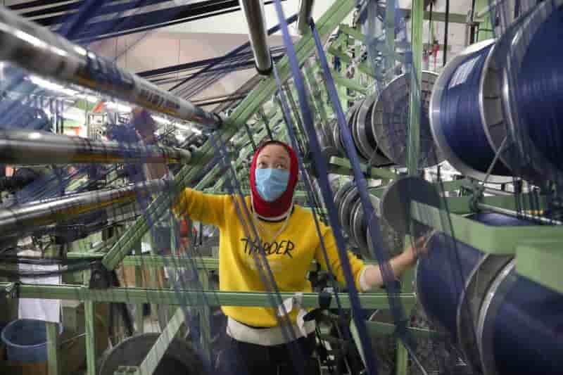 Coronavirus: les usines chinoises rouvrent mais il n'y a plus de demande