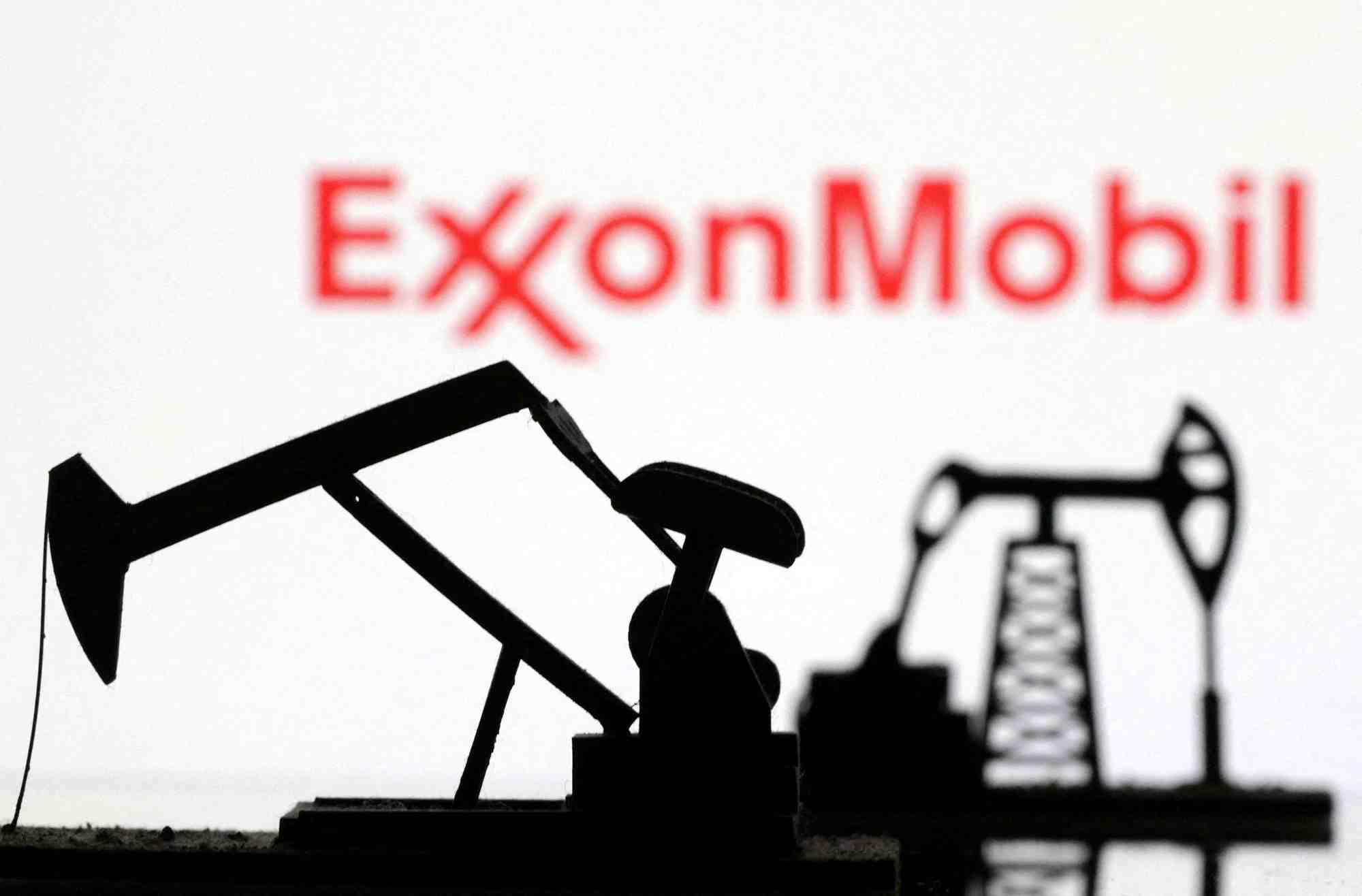 Illustration d'archives du logo d'exxonmobil