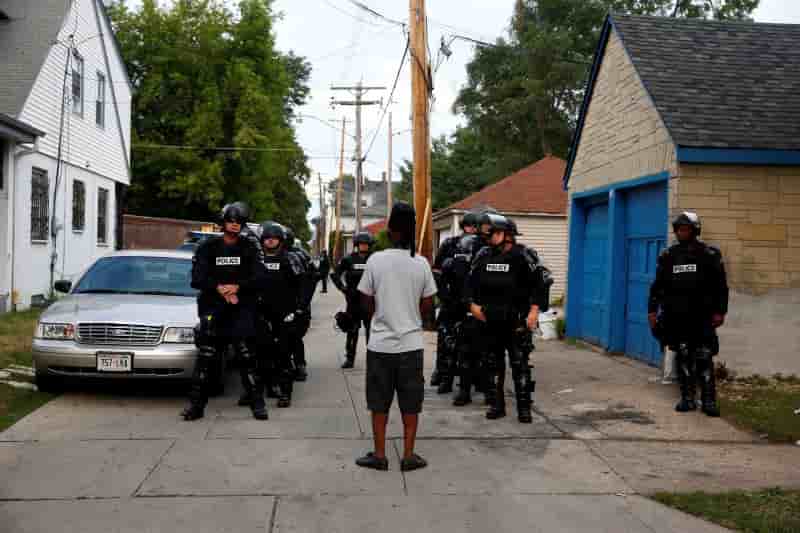 Retour au calme a milwaukee apres deux nuits de violences