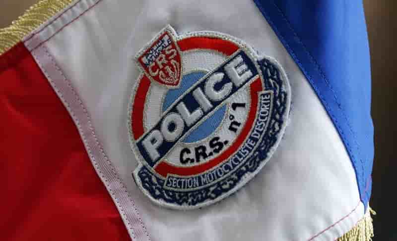 Les crs suspendent leur mouvement de protestation