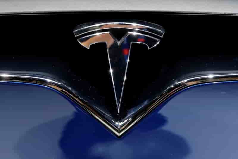 Le public investment fund saoudien pas interesse par le projet de retrait de la cote de tesla