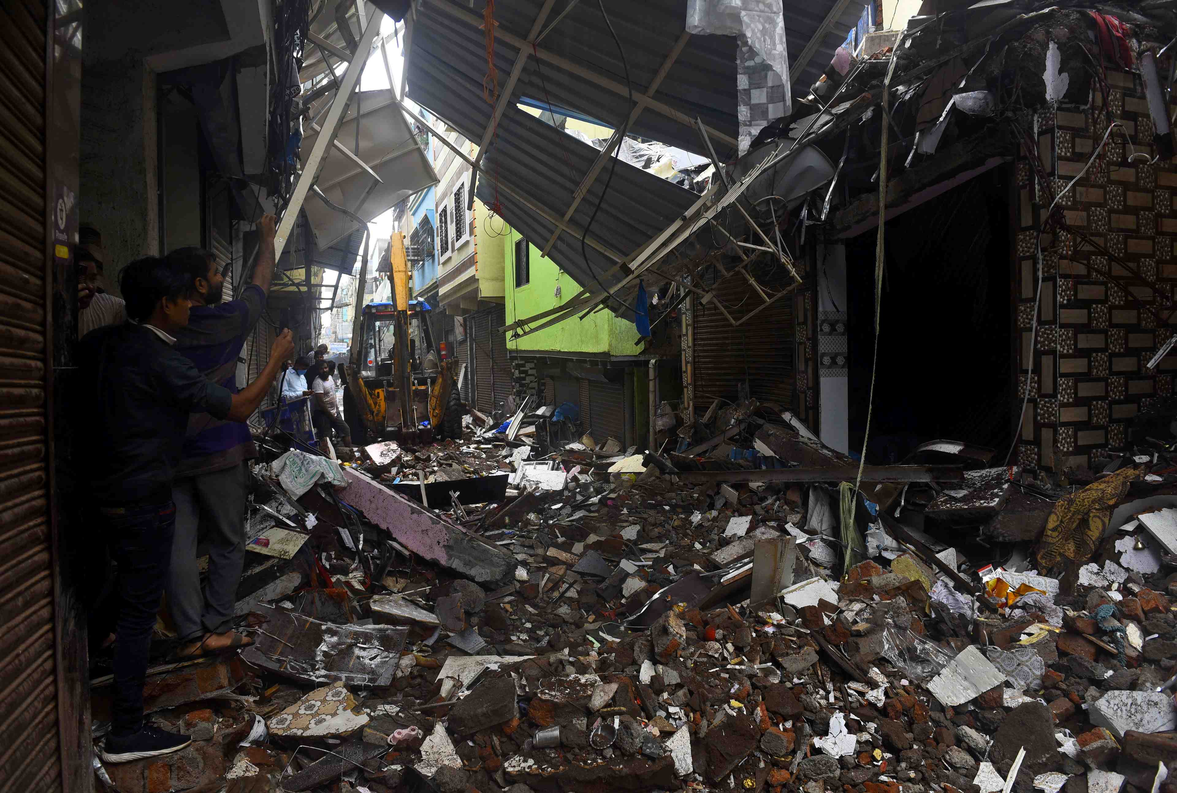 Au moins 51 morts dans les intemperies en inde